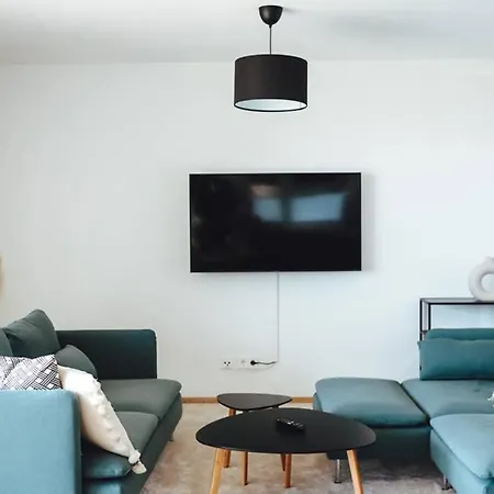 Seeblick & Terrasse! Moderne 96qm